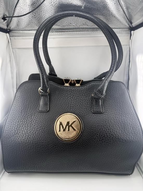 Michael Kors Handbags - Michael Kors large handbag